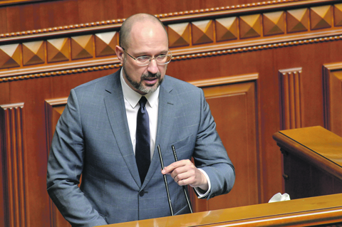 В Украине снова меняют министров