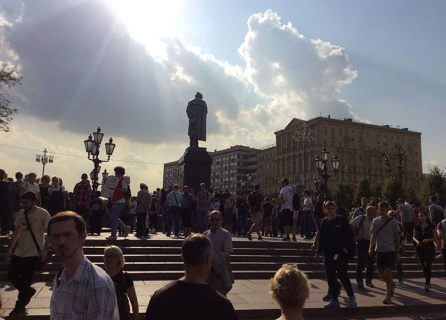 москва, протест, шествие, яшин, гудков, соболь, навальный, егор жуков, политзаключенные