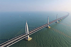 Китай. Мост-рекордсмен сблизил Гонконг и Макао