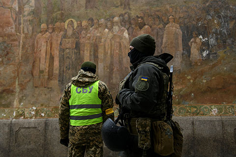 Киев готов жестко решить судьбу УПЦ