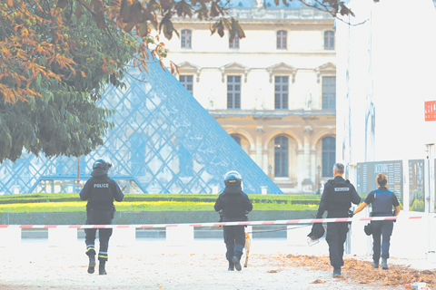 Полумерами радикальный ислам во Франции пока не побороли