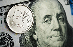 Очередное ослабление рубля уже заложили в прогнозы