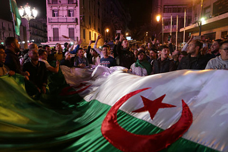 алжир, президент, будетфлика, отставка