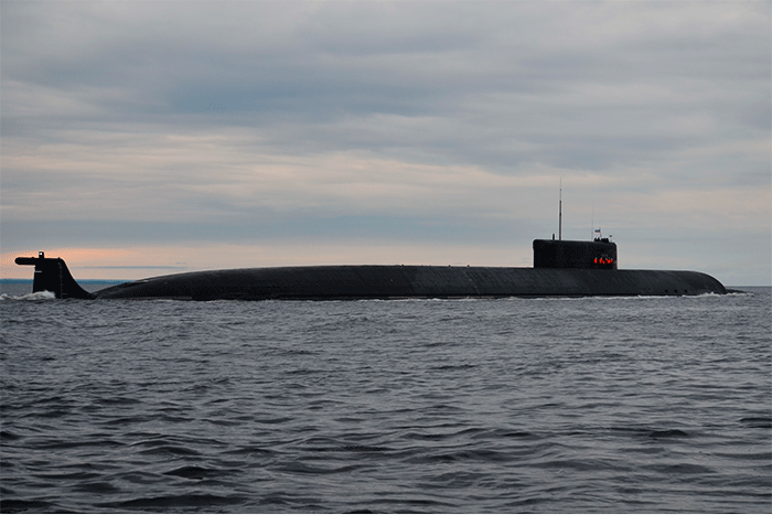 "Белгород" с "торпедами судного дня" ушел в море, российская армия в Донбассе начала перегруппировку