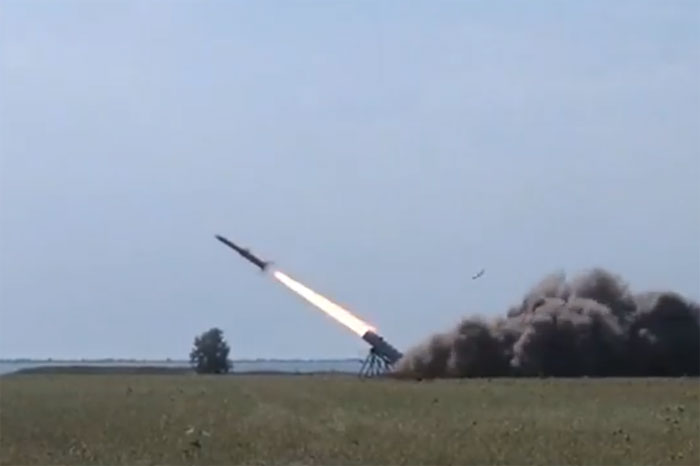 Порошенко приступил к предвыборным «ракетным ударам»