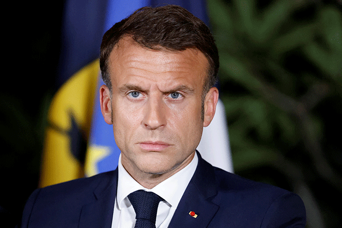 Париж строго накажет за беспорядки в Новой Каледонии