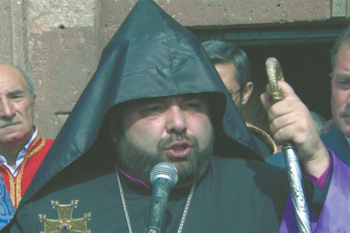 Пашинян атакует семью духовного лидера Армянской церкви