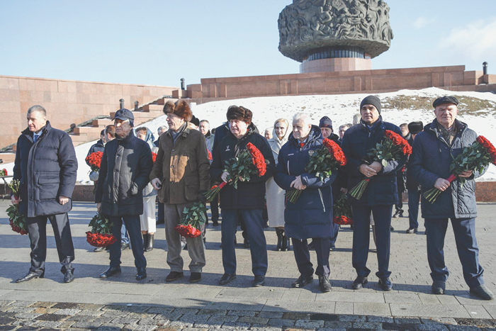 День защитника Отечества максимально департизировали