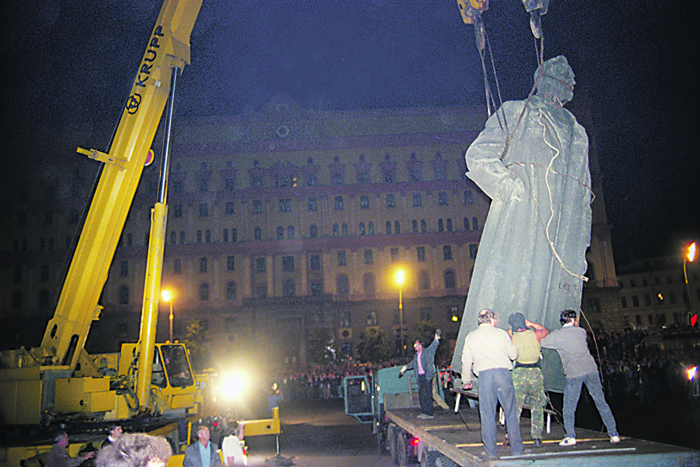 От фонтана и Андропова до Дзержинского и Невского