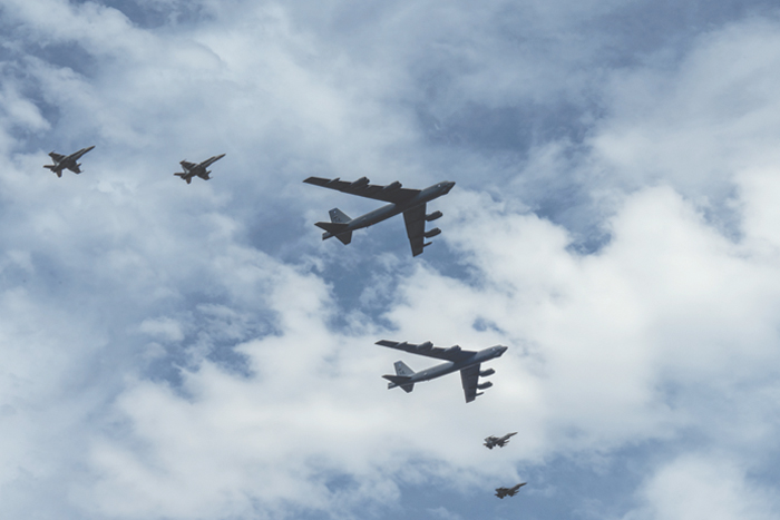 Американские бомбардировщики B-52H в Румынии нацелились на Россию