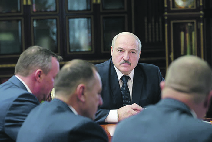 Лукашенко берет в команду преданных людей