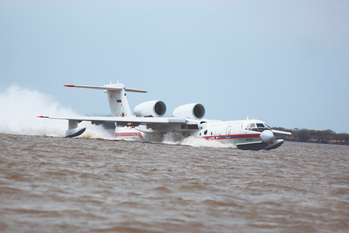 Самолет-амфибия Бе-200 должен пройти летные испытания в ходе работ по ремоторизации с украинских двигателей на российские