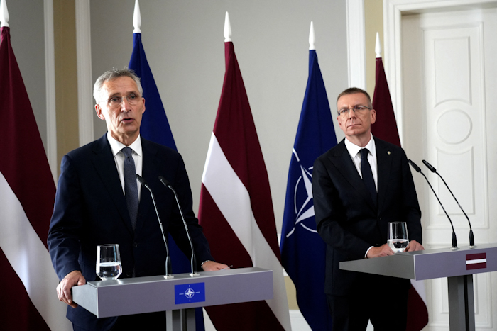 Орбана потихоньку убирают из структур НАТО