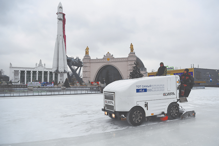 Сезон катания на коньках откроют крупнейшие московские парки