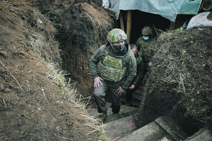 Зеленский держит войну в резерве