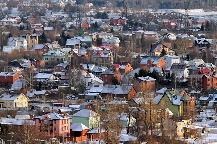 Снижение цен началось с загородного жилья