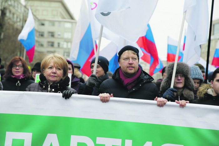 "Яблоко" приступает к расширению рядов