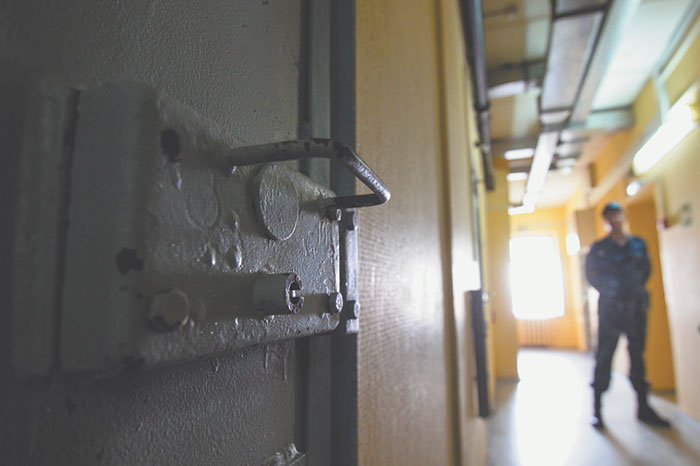 Обвиняемых отправляют по этапу до вступления приговоров в силу