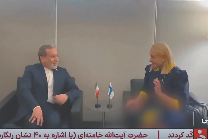 На иранском телевидении подвергнуты цензуре ноги финского министра