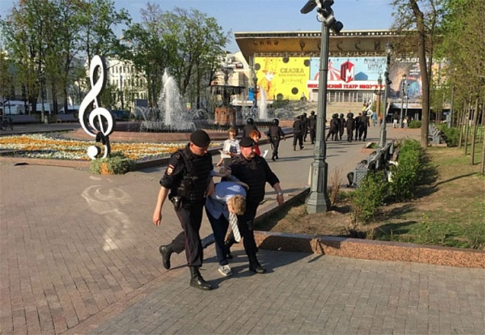 Власти отпустили большинство задержанных на акции протеста в Москве, включая Навального
