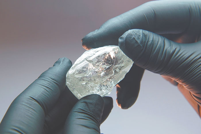 США продлили разрешение на импорт российских алмазов