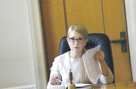 Тимошенко пытается оторваться от соперников