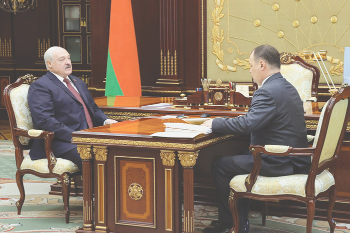 Александру Лукашенко доложили о перевыполнении планов