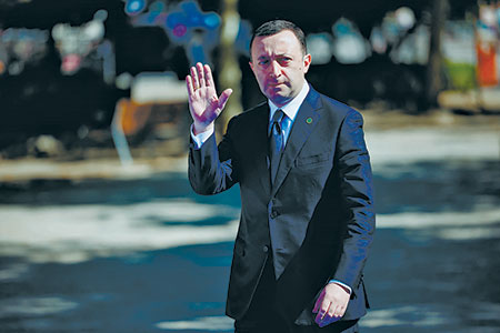 У бывшего премьера Грузии провели обыск