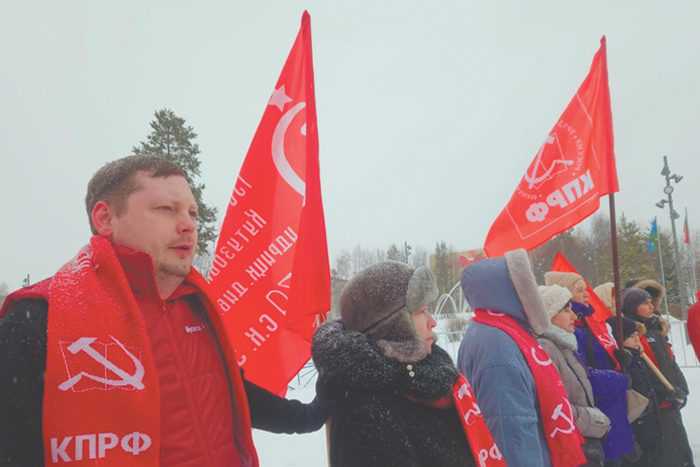 Борьба КПРФ за Ленина не мешает федеральной власти