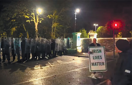 В Ирландии недовольные мигрантами жгут, а не голосуют