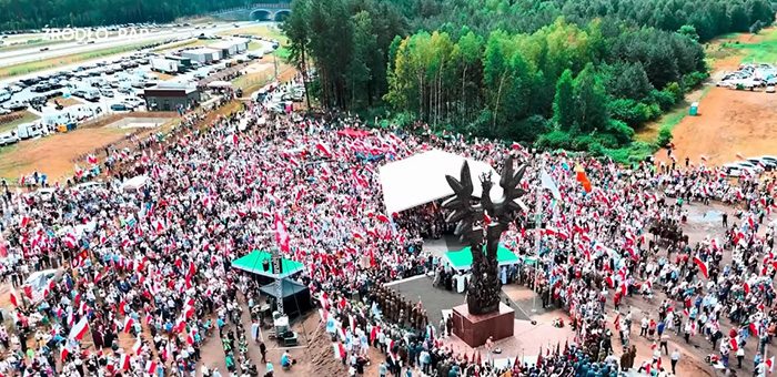 В Польше сооружен антиукраинский памятник жертвам геноцида 