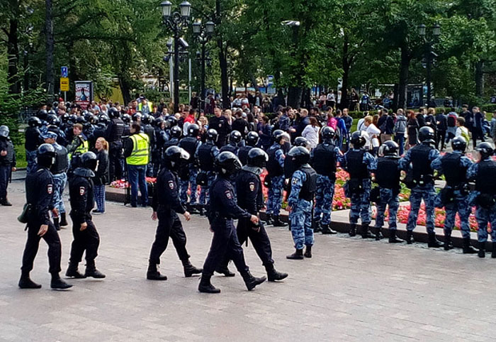 Оппозиционные партии начали  борьбу за протестный электорат...  