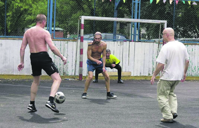 Мой миленок на спорт-поле