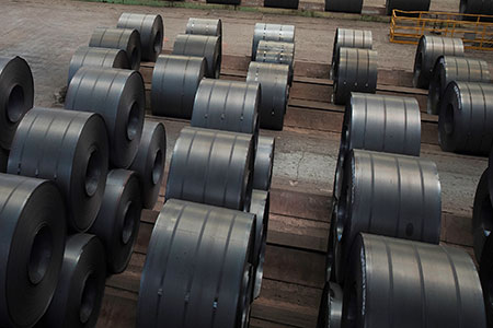 Китай планирует сократить выпуск стали в 2025–2026 годах и ограничит новые мощности