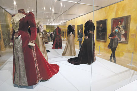 исторический музей, юбилейная выставка, придворный костюм, эрмитаж