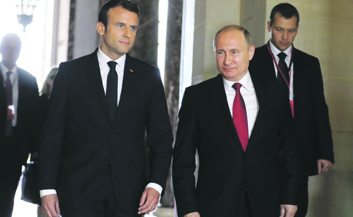 Макрон расскажет Путину о новых акцентах внешней политики Франции