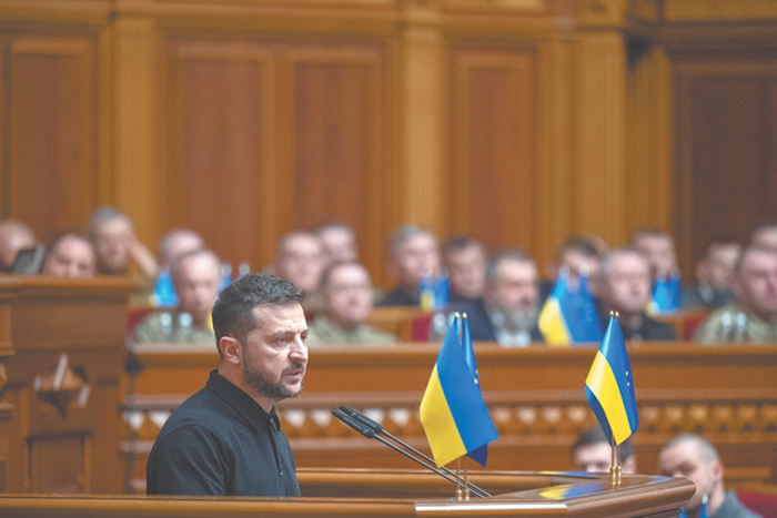 В новом "плане победы" Зеленский передоверил ее достижение Западу