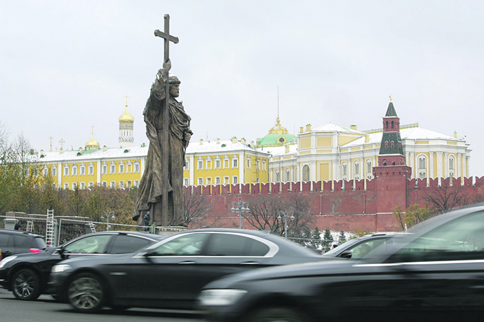 Вера в Бога – конституирующий признак нашего народа