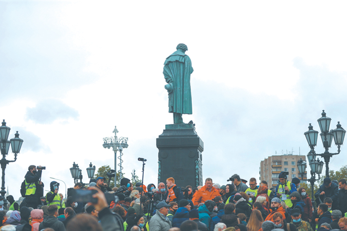 На Первомай КПРФ продемонстрирует законопослушность