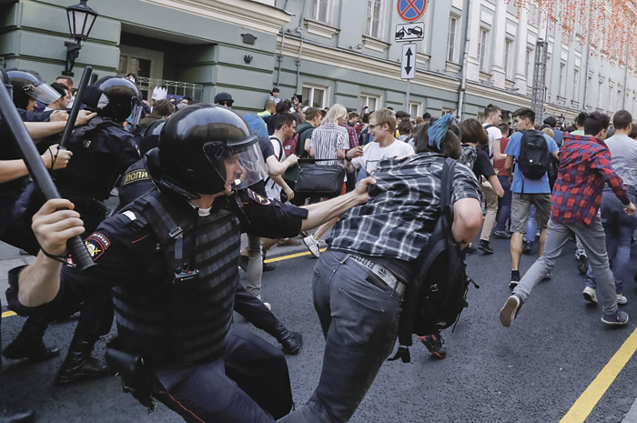 Оппозицию проверят на связь с Ходорковским