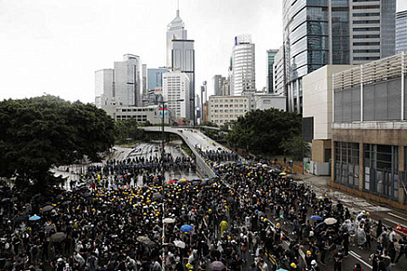 гонконг, массовые протесты, цветная революция, китай, черные футболки