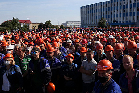 белоруссия, политика, кризис, оппозиция, забастовка, рабочие, тихановская, эксперты, мнение