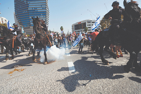 израиль, забастовка, протесты, коалиционное правительство, нетаньяху, министры, юридическая реформа