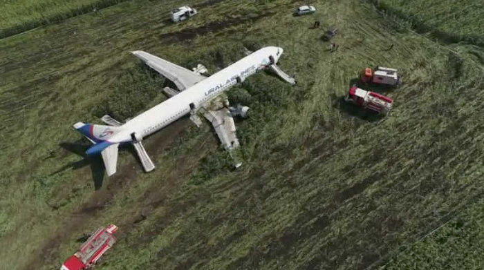 жуковский, уральские авиалинии, a321, посадка, авария